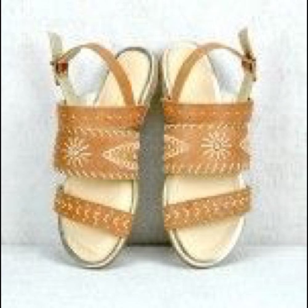 Distressed Leather Stitched Sandal - Picture 5 of 5